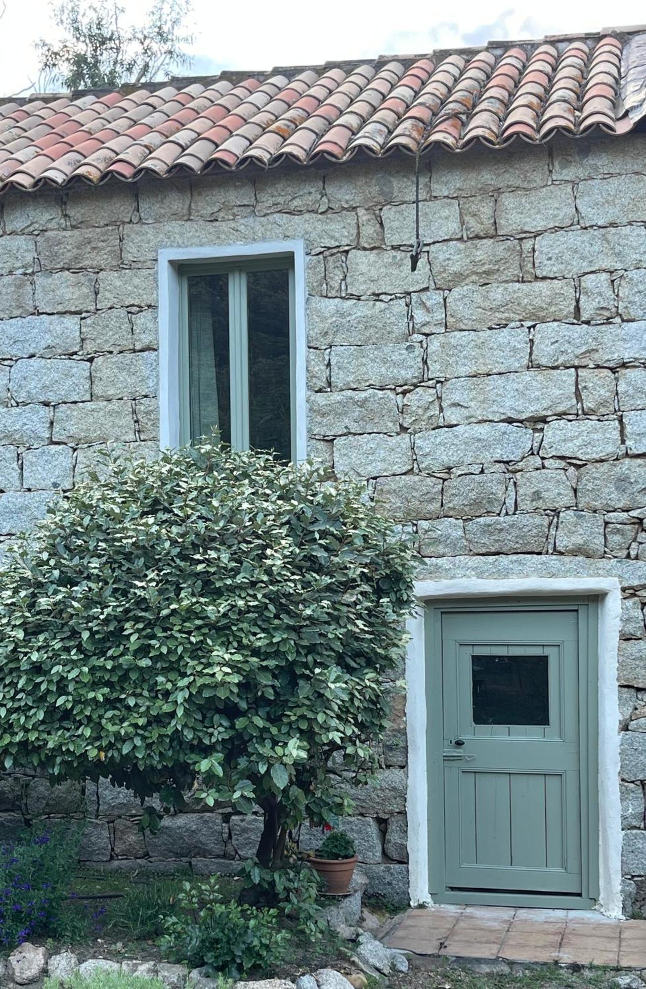 Frühstückspension D'hotes Barraconu 3*